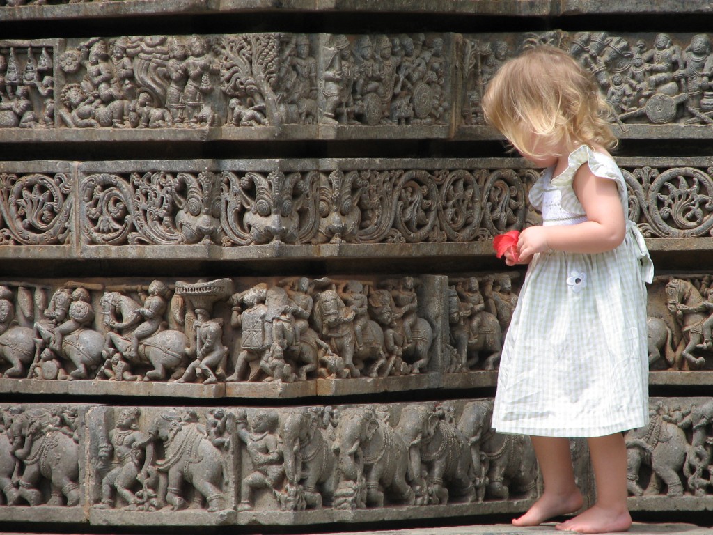 Child at Kesava Temple Somanathpur (Karnataka, India)