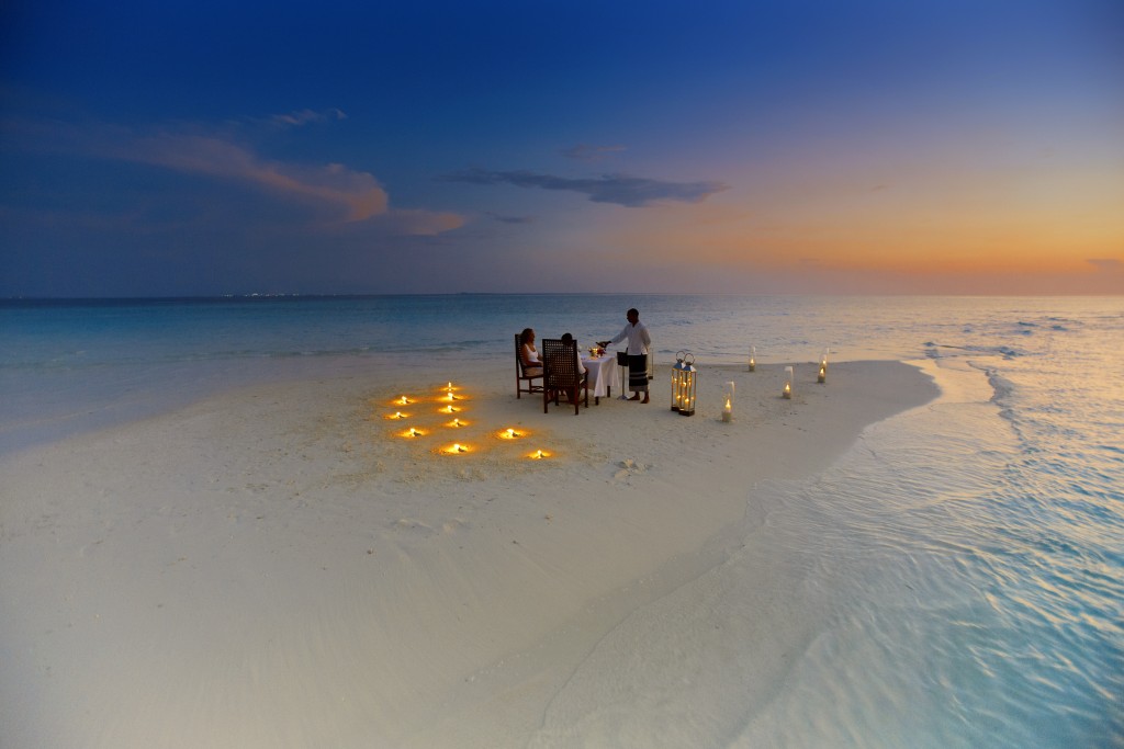 Luna de miel en India: Sandbank Dinner en Maldivas