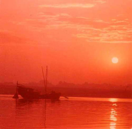 Amanecer en el Ganges