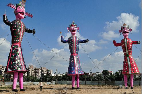 Efigie típica de Dusshera, foto por Gaurhav H Atri (Flickr)