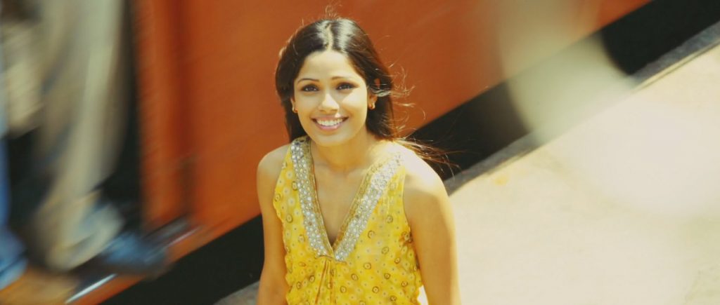 Freida Pinto en el papel de Latika en Slumdog Millionaire. 