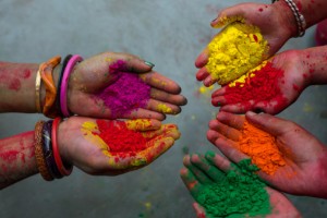 Holi Colours. Viajar a India en marzo