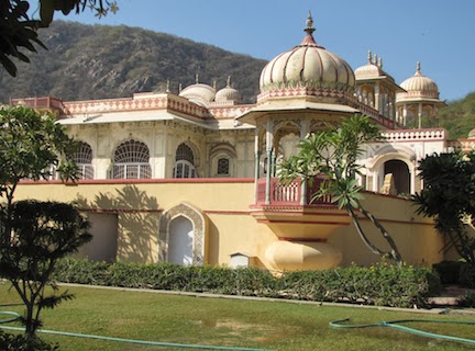 Sisodia Rani Ka Bagh Garden in Jaipur