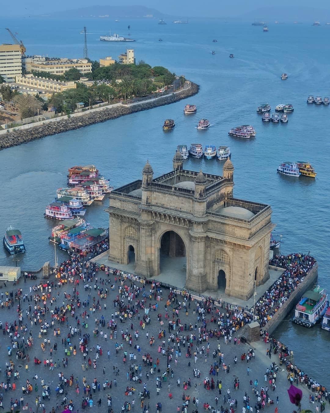 The Gateway Of India La Entrada Es Por Mumbai