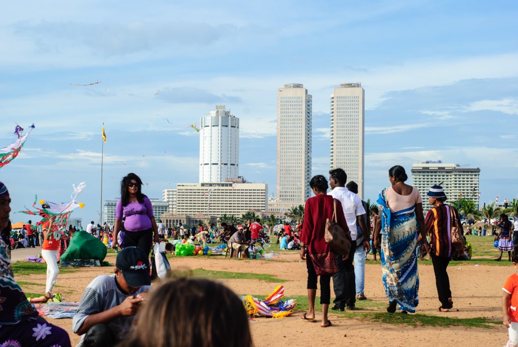 Galle Face Green: Typical waterfront scene