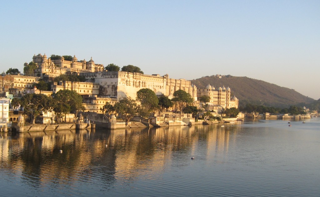 Rajastán en pareja - City Palace desde el Lago Pichola - Udaipur