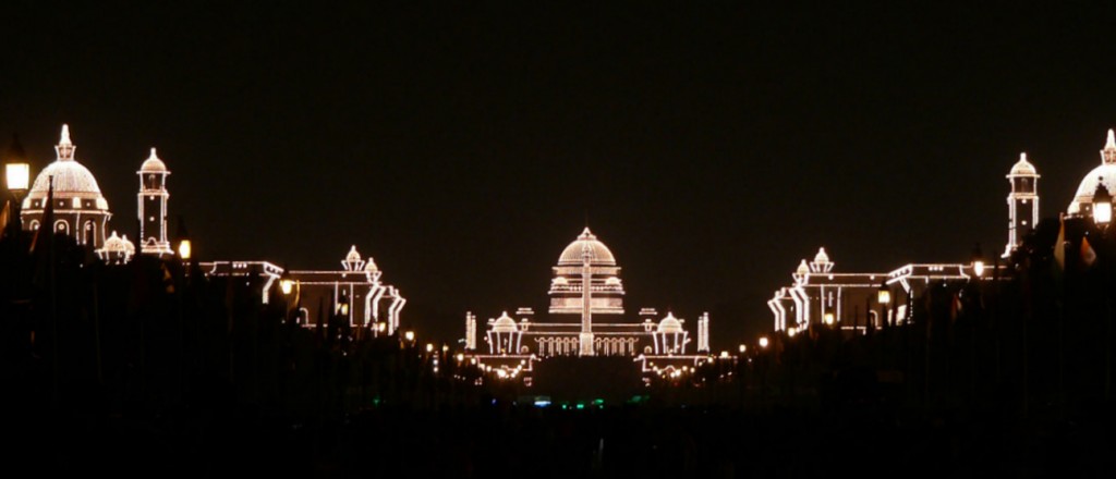 Fin de Año en la India - Rashtrapati Bhavan iluminado el día 31