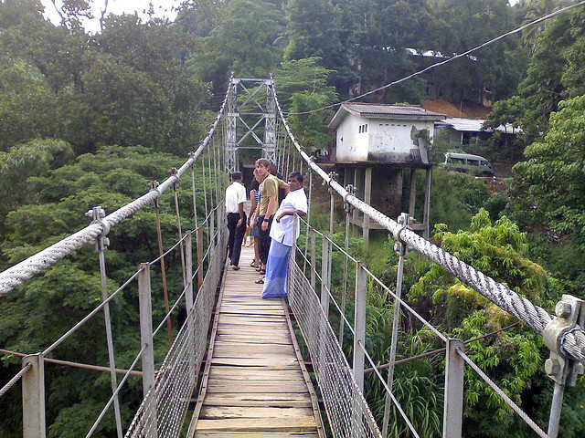 Viaje con encanto - Puente colgante de Kandy 