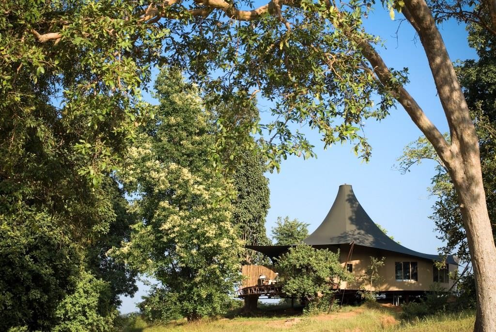 Hoteles en India. Tiendas de lujo en Banjaar Tola, Kanha (c) 