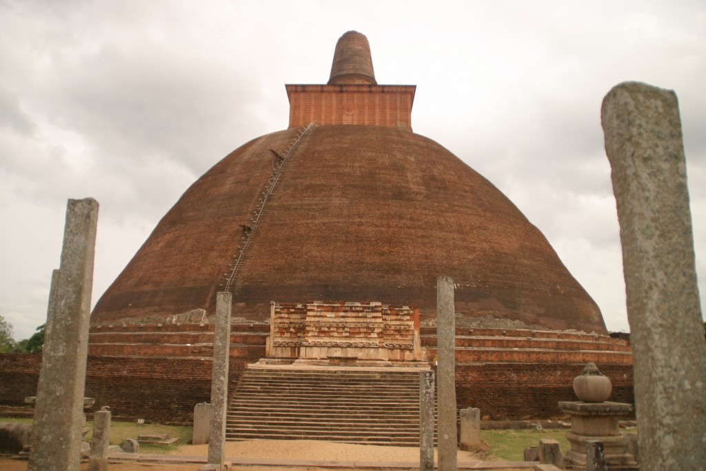 Templos de Anuradhapura - Estupa Abhayagiri Dagoba