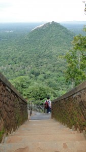 Pidurangala Sri Lanka - Escaleras