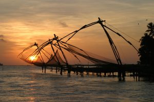 aeropuerto con energía solar en India - Redes de pescar en Fort Cochin