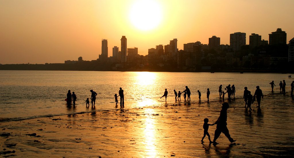 vuelo directo a Delhi - Chowpatty Beach