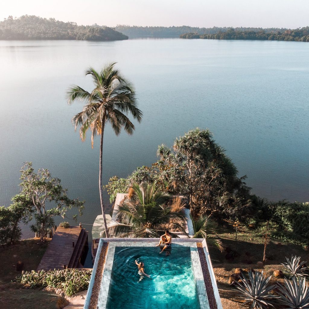 Infinity Pool de Lake Villa With Pool en Tri Lanka en Sri Lanka 