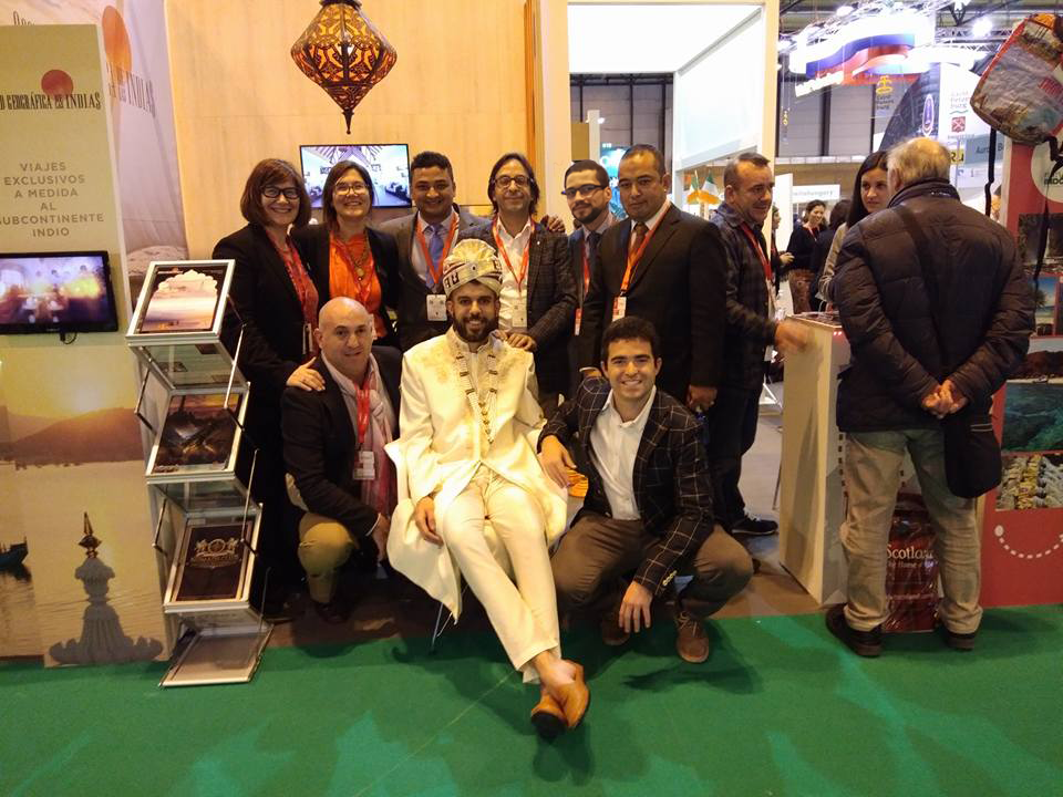 Fitur-2018.-Stand-con-equipo-Sociedad-Geografica-de-las-Indias