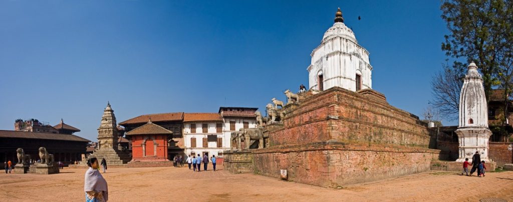 La plaza Durbar de la tranquila Bhaktapur