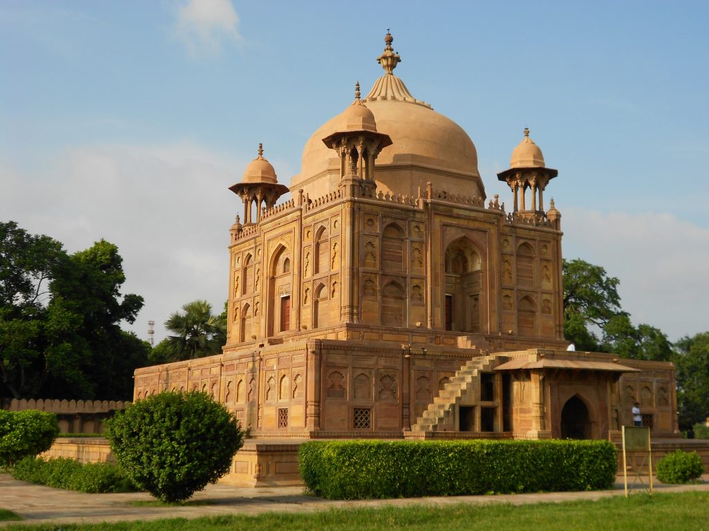 Mausoleos mogoles de Khusro Bagh