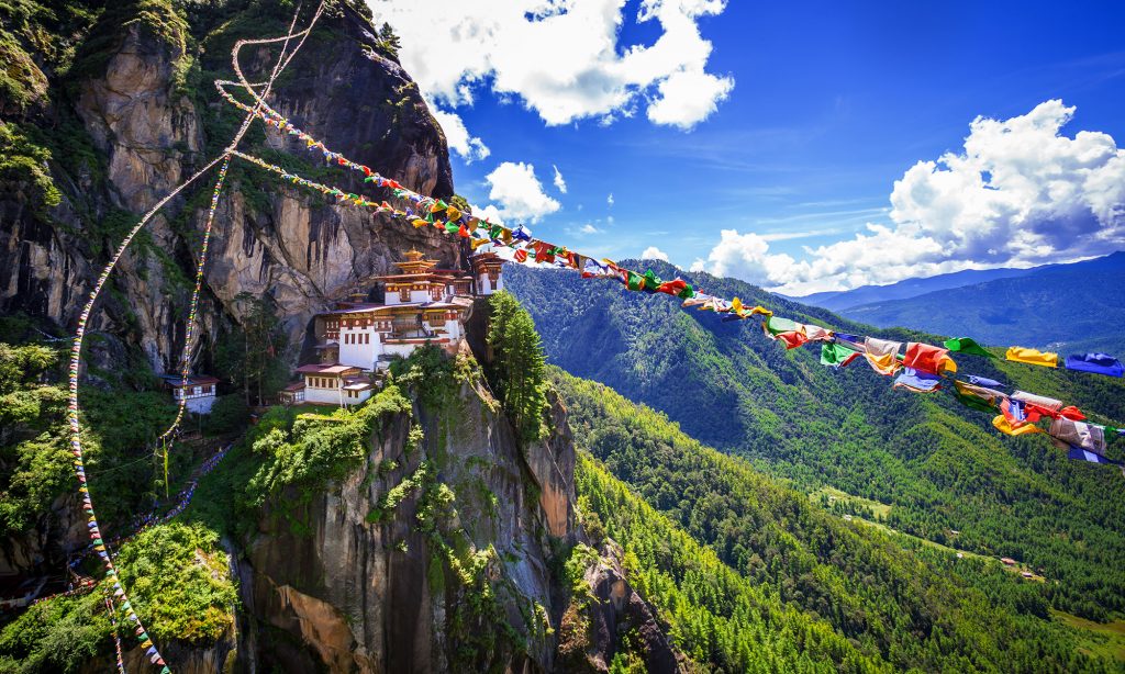 Escalada hasta el Nido del Tigre de Bután 