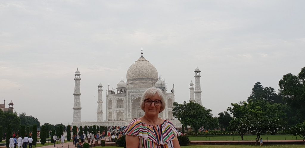 Viaje en silla de ruedas en el Taj Mahal en Agra