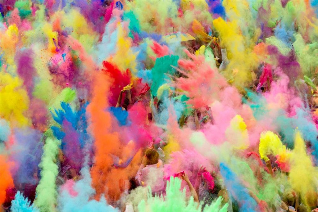 Colores del Holi durante una celebración privada