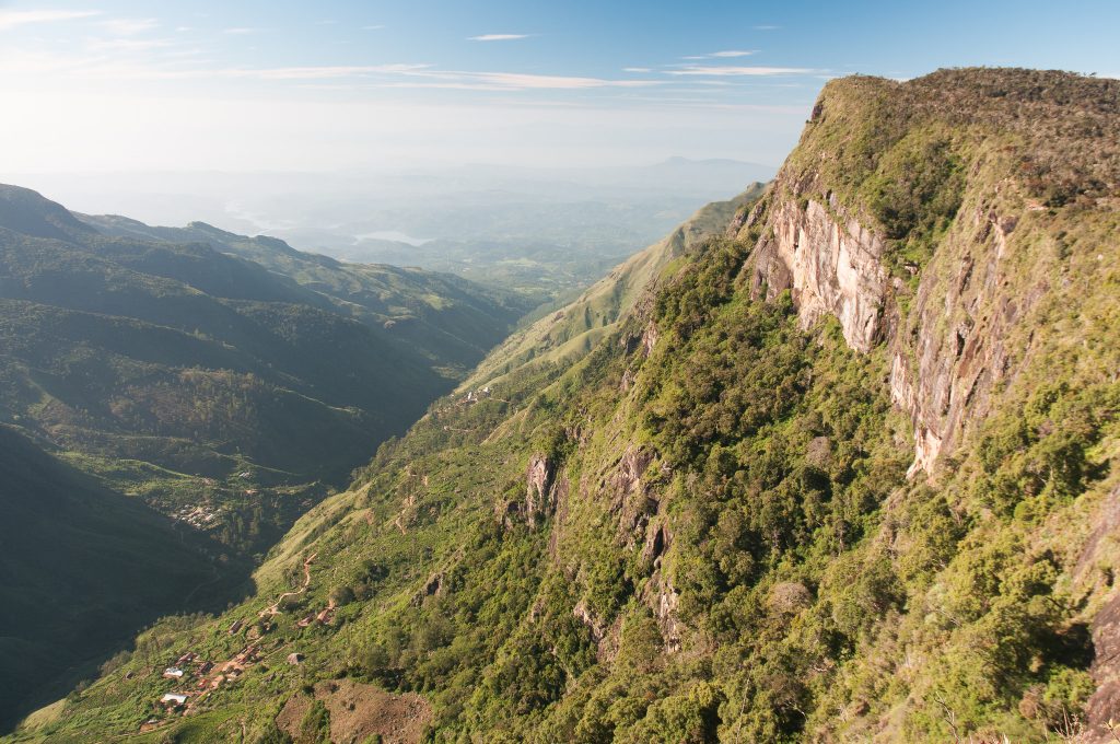 Mirador Fin del Mundo de Sri Lanka cerca de Nuwara Eliya 