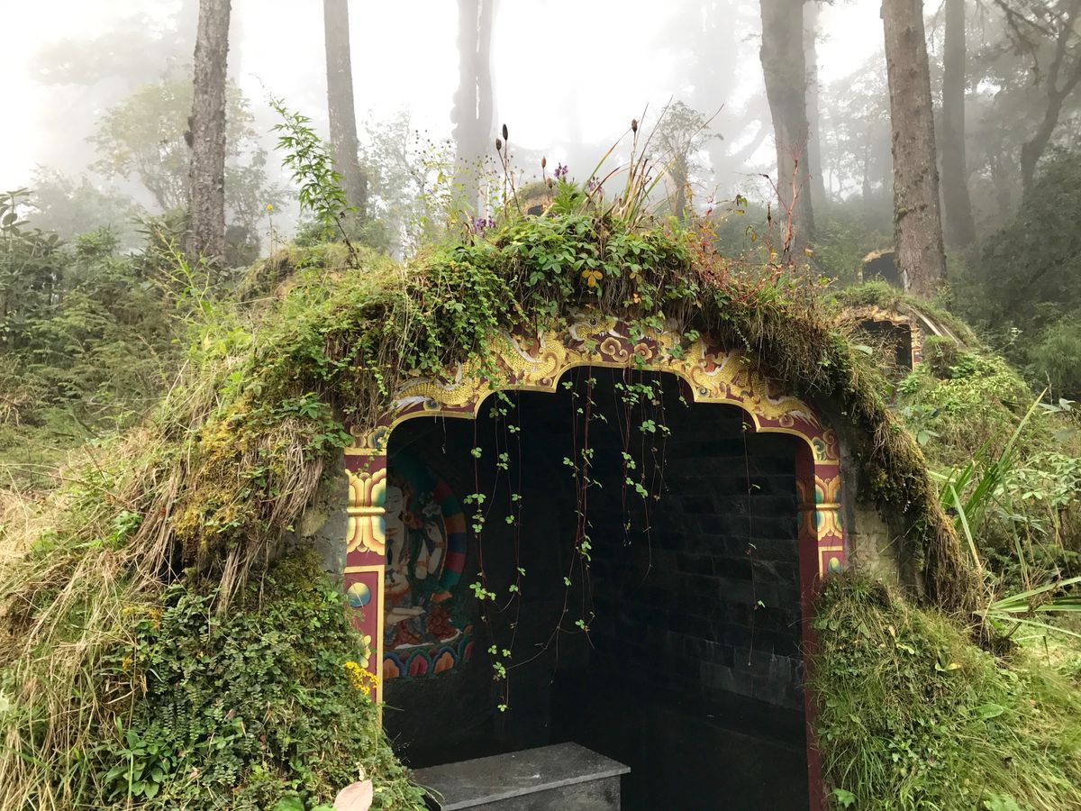 cuevas de meditación de bután 