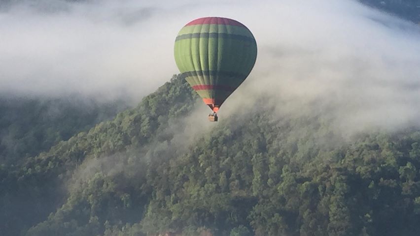 Descubrir Pokhara desde el aire