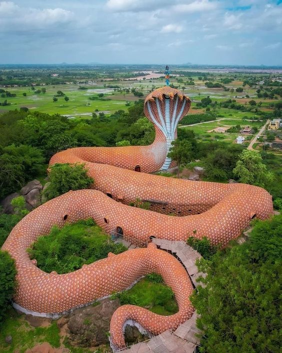 Templo serpiente en India del Sur