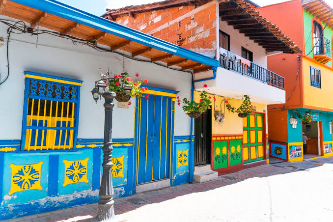 guatapé pueblo 