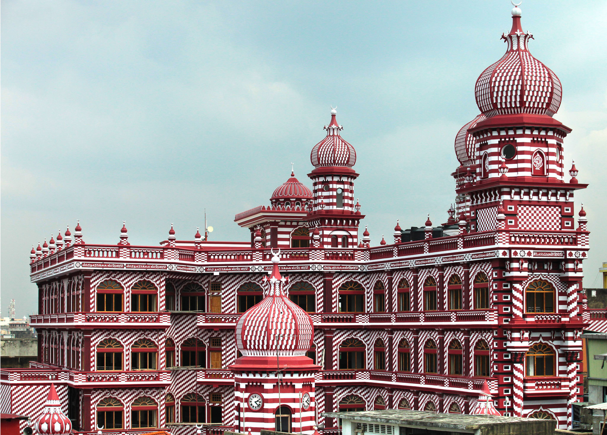 Mezquita roja de Pettah en Colombo 