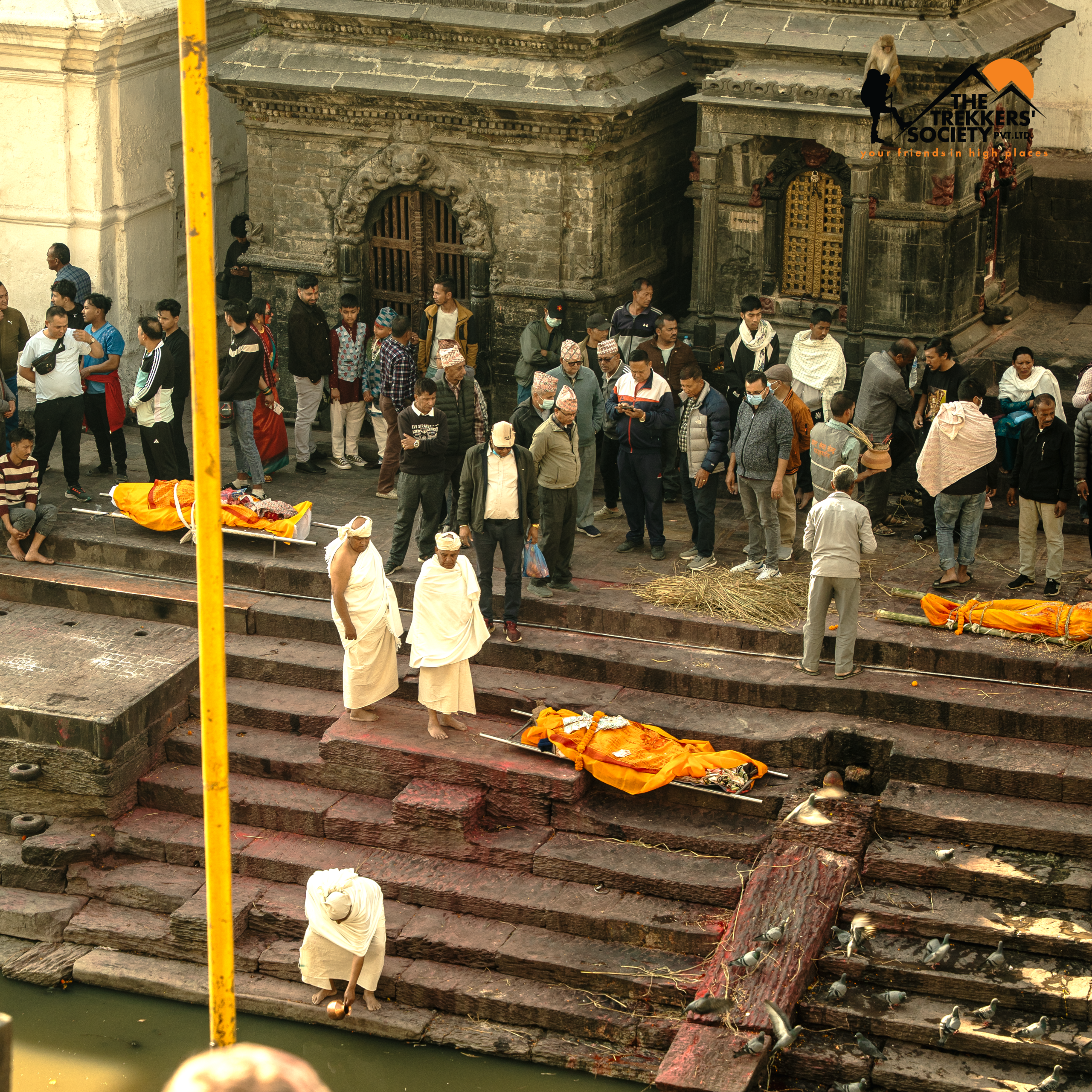 templo de las cremaciones en nepal templos más curiosos de nepal