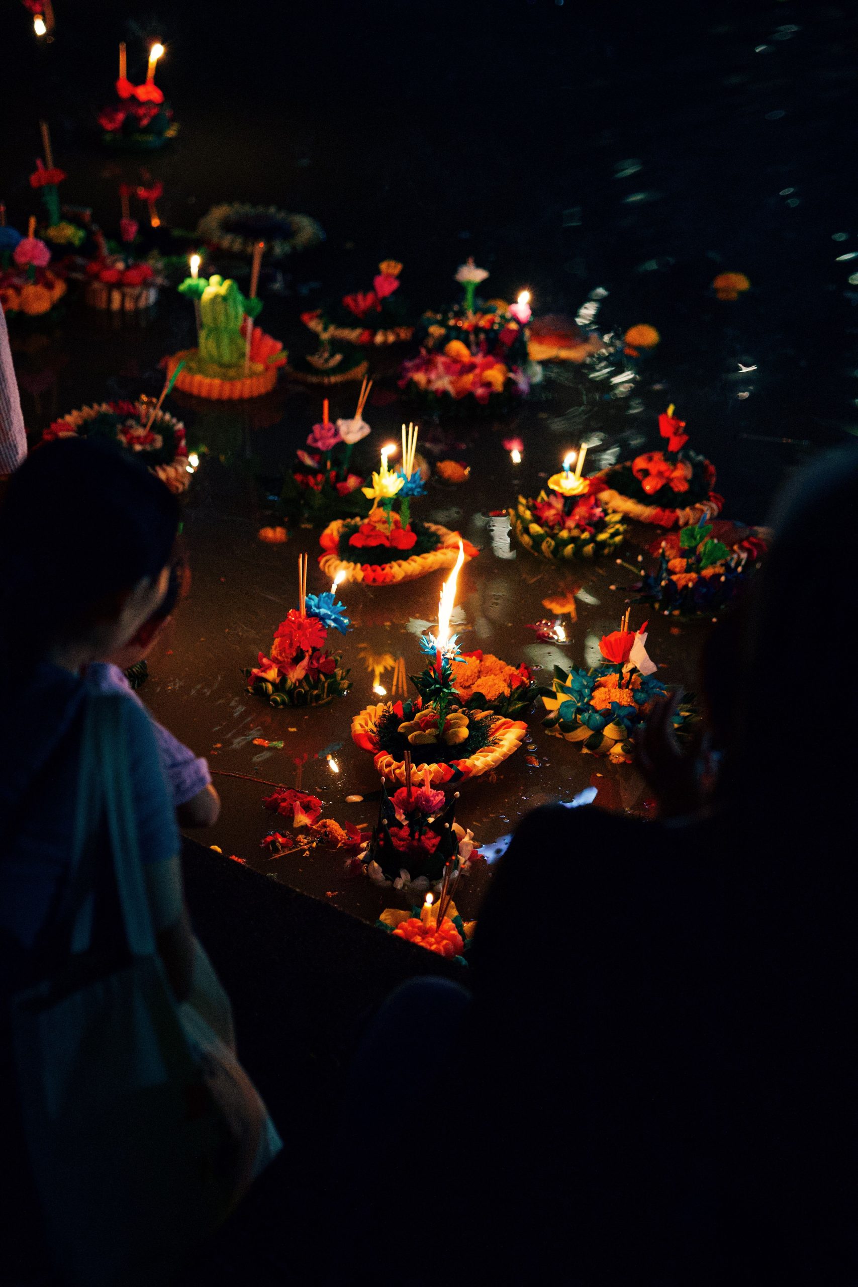 ofrendas de loy krathong en bangkok loy krathong