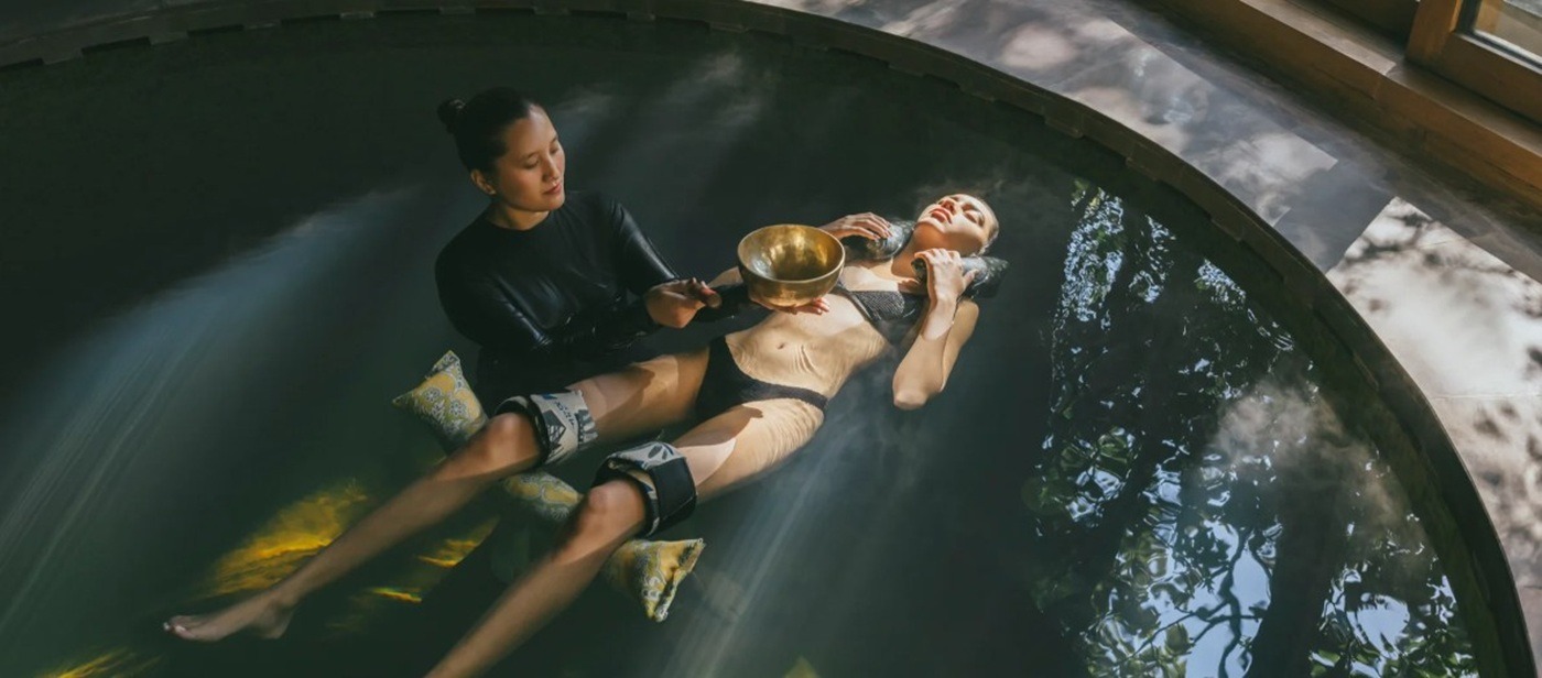 baño con cuencos y vibración