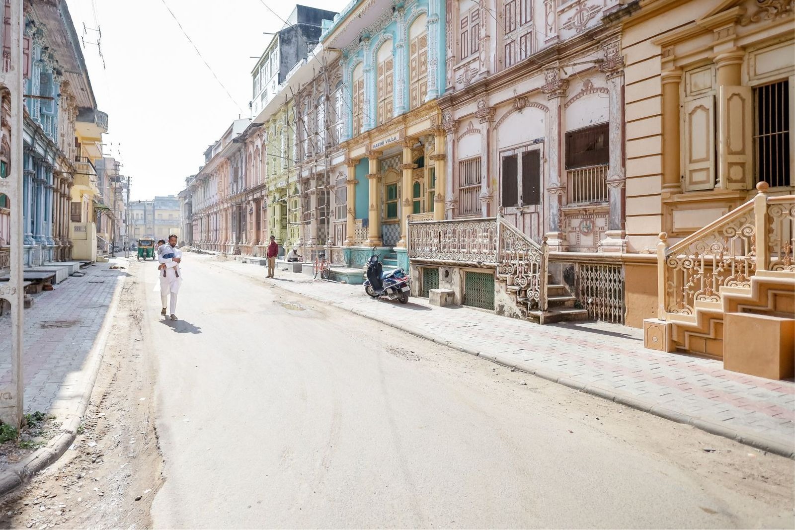calle en el barrio arabe de gujarat 