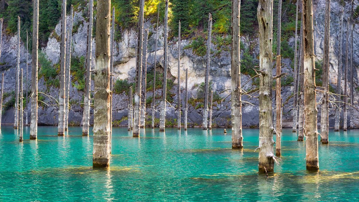 lago kaindy lago kaindy