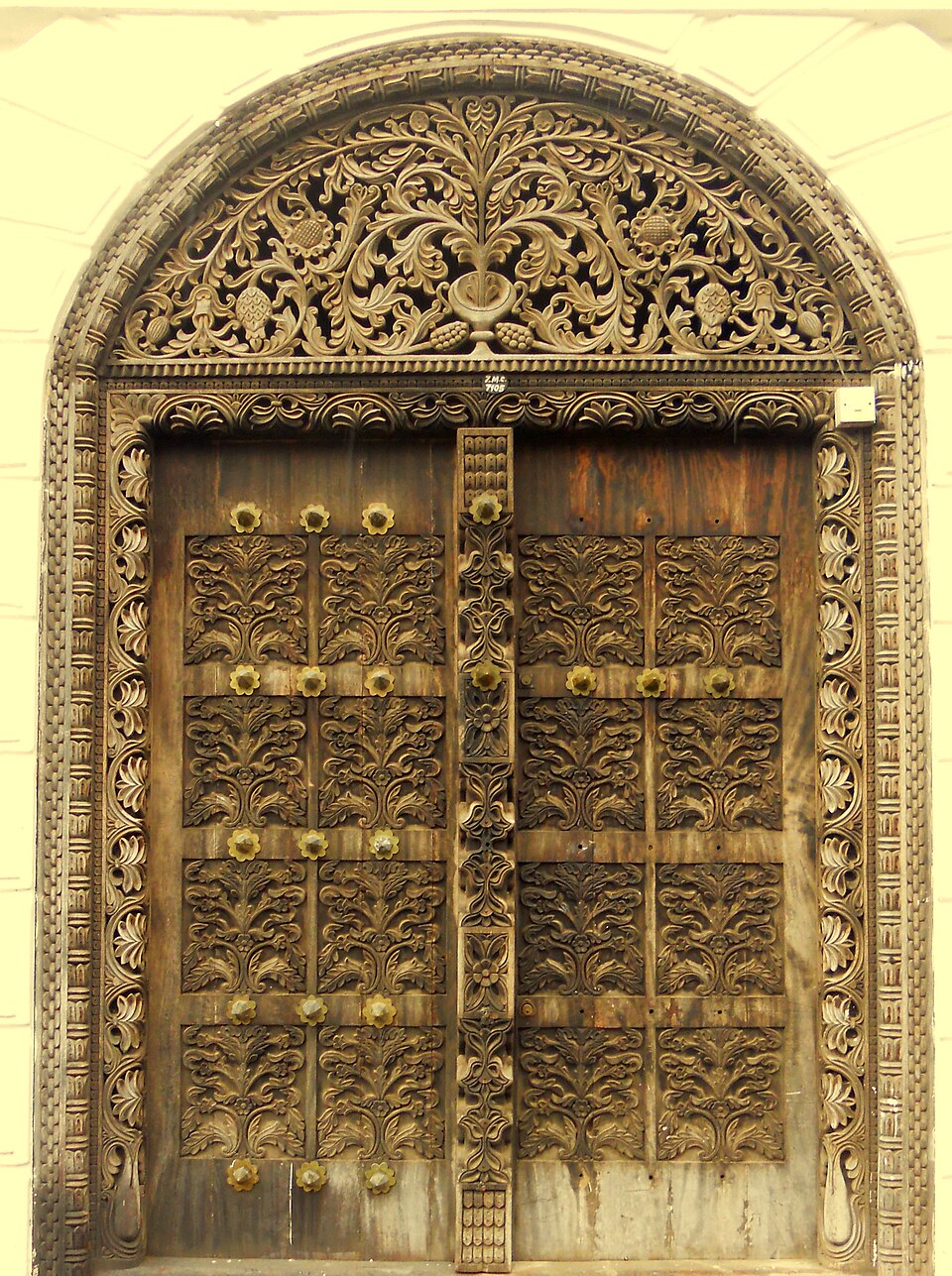 puertas de stone town stone town